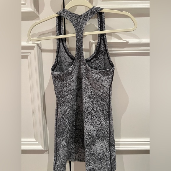 Lululemon gray speckled tank top - Picture 2 of 3